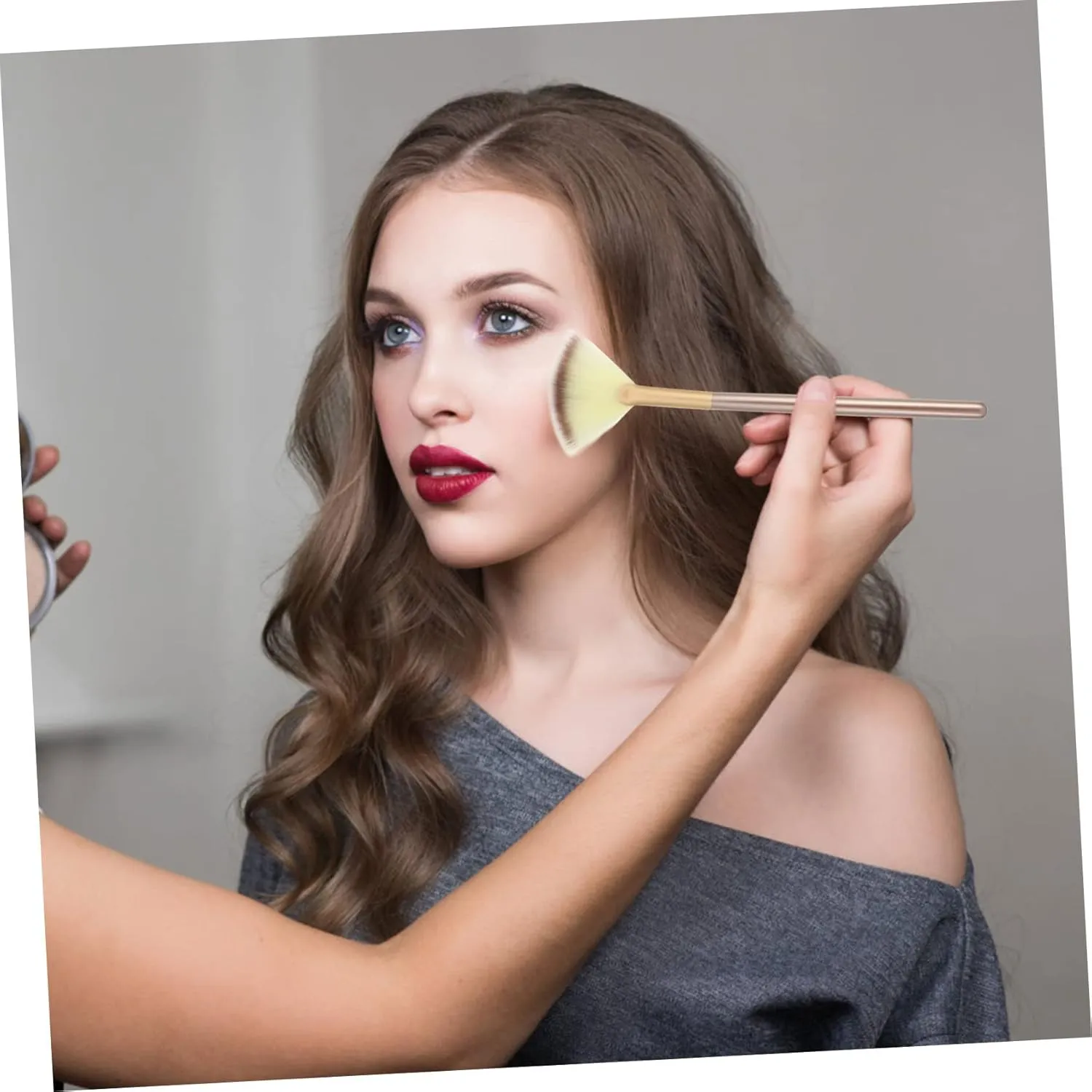 2sets Facial Fan Brushes Fluffy Makeup Brush Applicator Makeup Kit Contouring and Powder for Smooth Application 9pcs*2