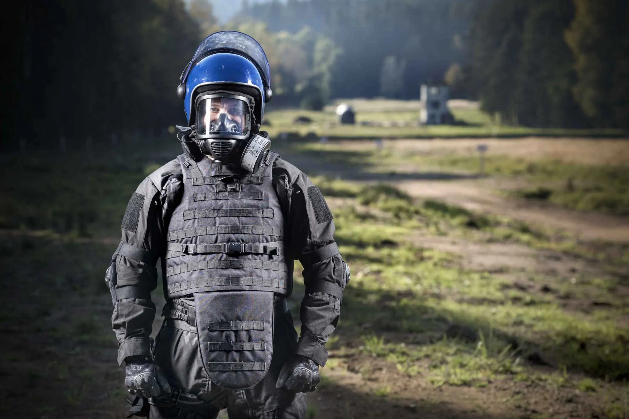 Emergency Survival Kit MIRA Safety CM-6M Tactical Gas Mask - Full-Face Respirator for CBRN Defense