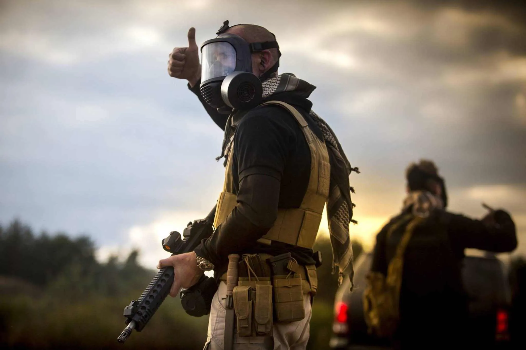 Emergency Survival Kit MIRA Safety CM-6M Tactical Gas Mask - Full-Face Respirator for CBRN Defense
