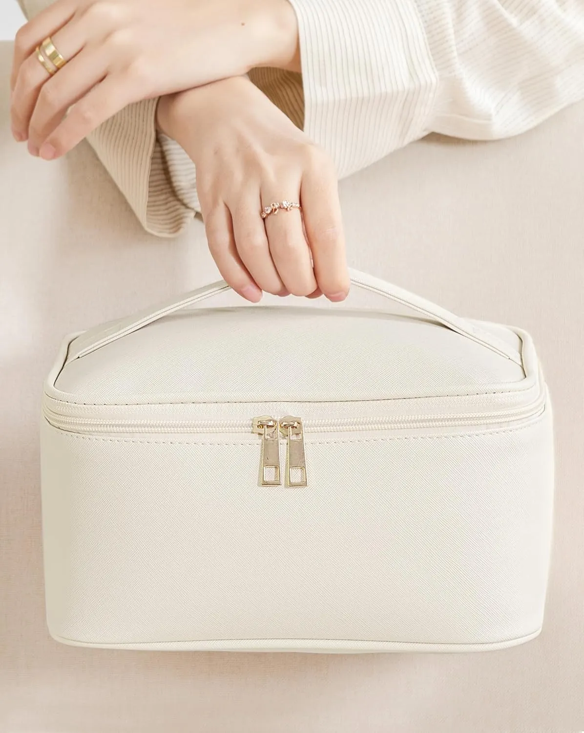 HBlife Travel Makeup Bag Portable Cute Leather Cosmetic Bag Large Make Up Bag Makeup Case Organizer Toiletry Bag for Women Girls with Handle and Removable Divider (Beige)