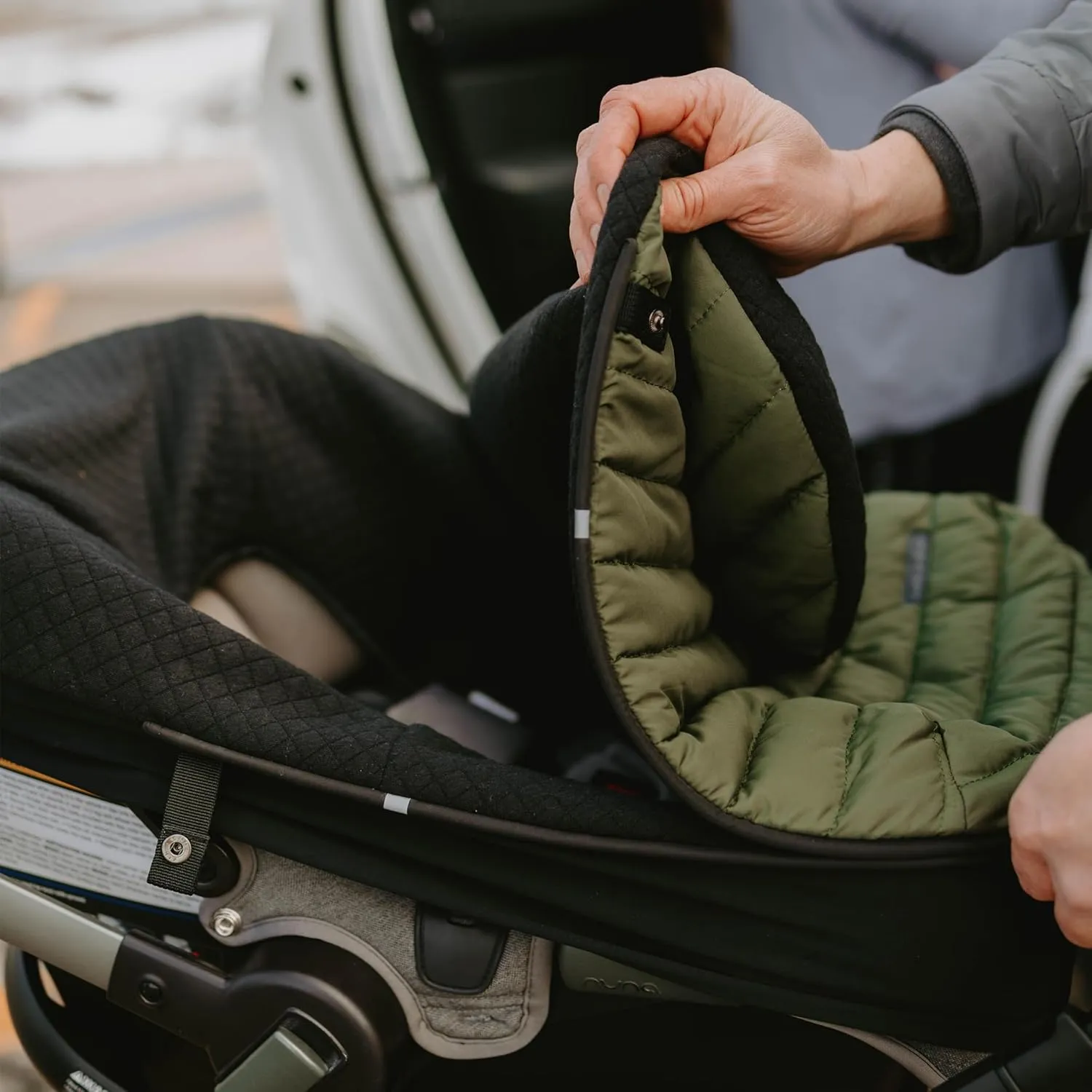 Little Unicorn Infant Car Seat Footmuff | Weather Resistant Bunting Bag | Universal Fit for Baby Car Seat & Travel System | Open Back Design | Non-Slip Backing | Easy Magnetic Closures | Machine Wash