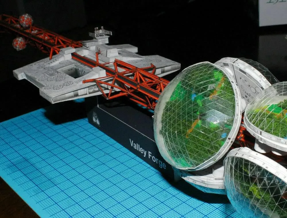 Silent Running Valley Forge DIY Handcraft 3D Paper model kit Toy Kids Gifts