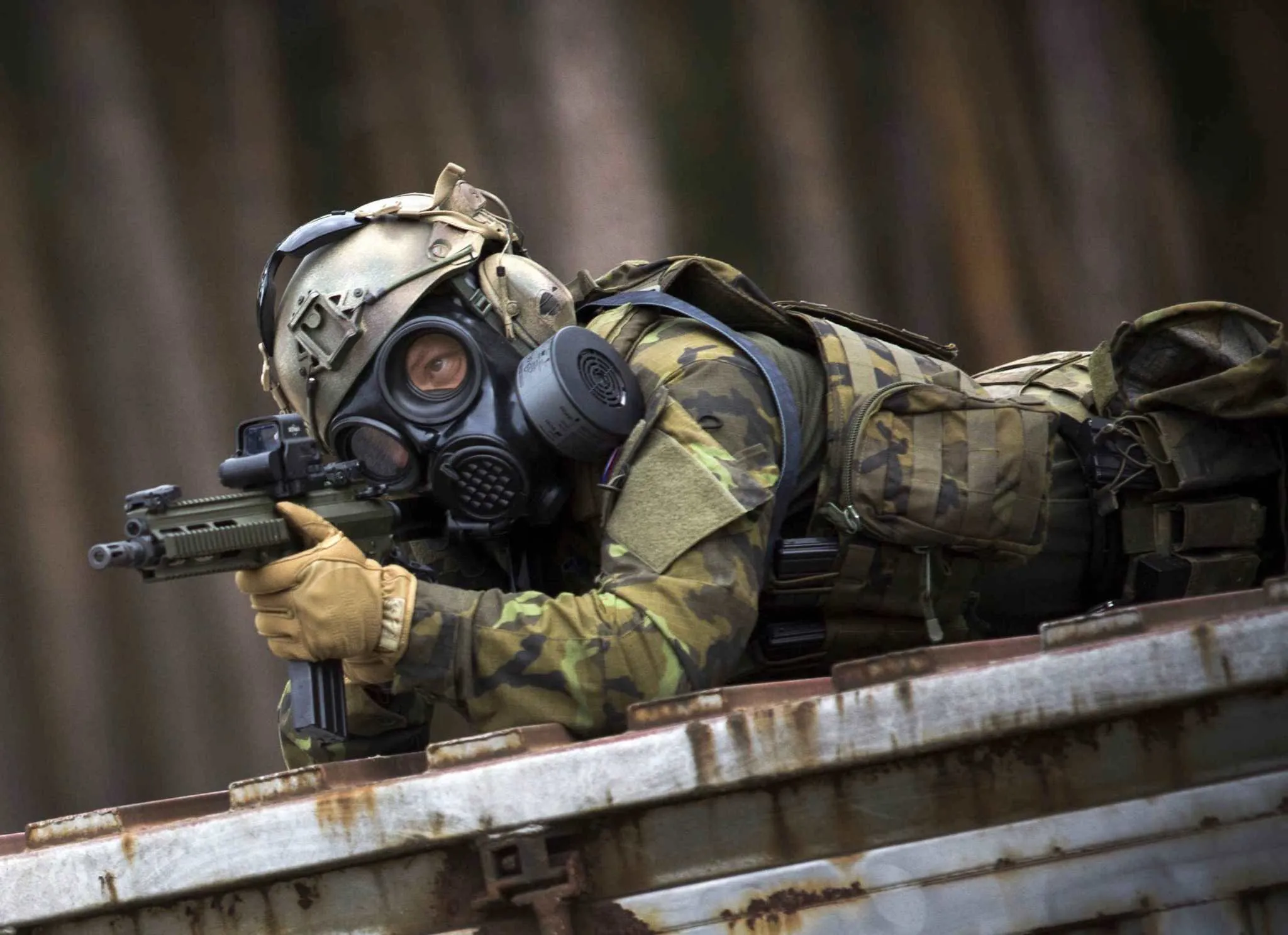 Survival Gear CM-7M Military Gas Mask - CBRN Protection Military Special Forces, Police Squads, and Rescue Teams