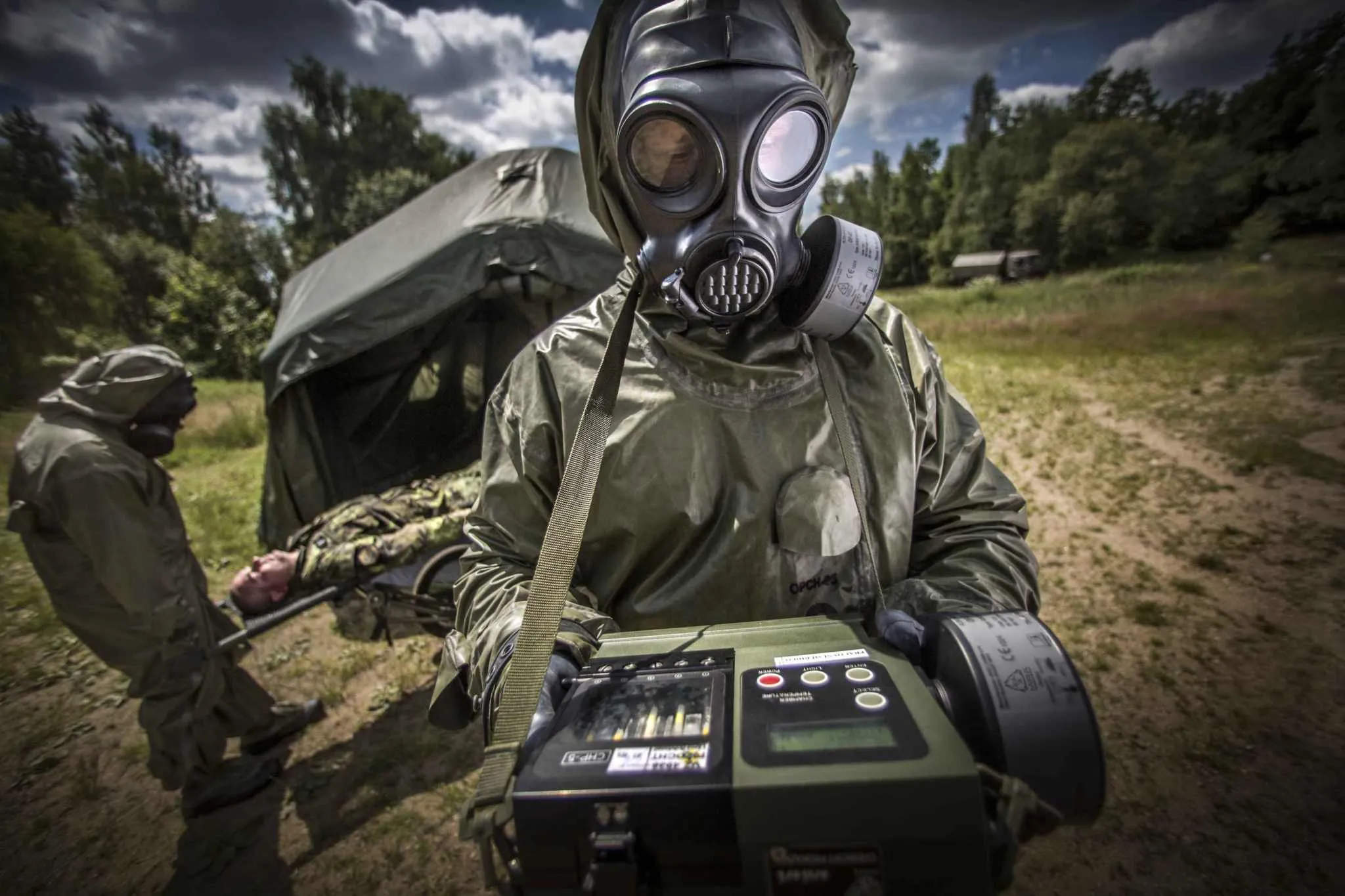 Survival Gear CM-7M Military Gas Mask - CBRN Protection Military Special Forces, Police Squads, and Rescue Teams